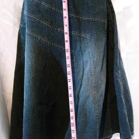 Live a little jean skirt - Picture 4 of 4